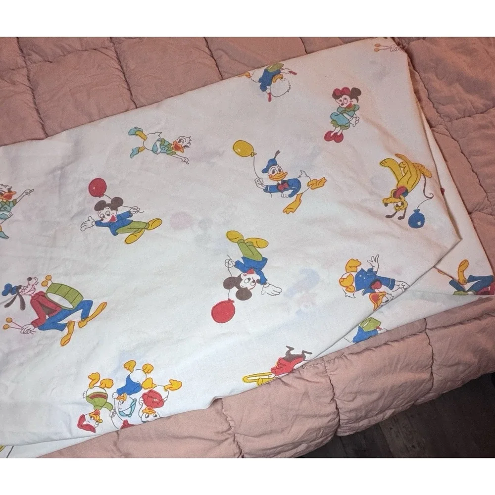 Vintage Disney Mickey & Friends Fitted Crib Sheet 52x28